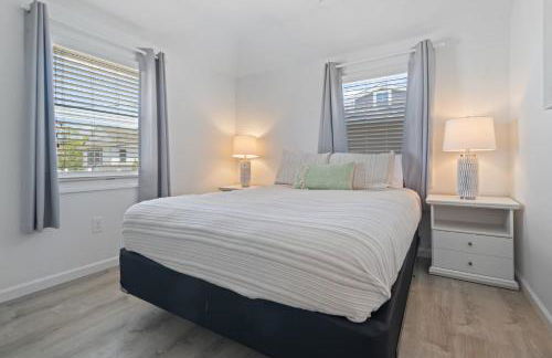 2-Bed Home by the Bay - Foto 33