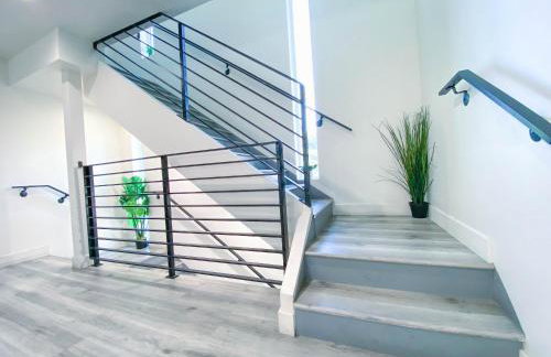 Stylish 3 BR/3BR family house - Photo 27