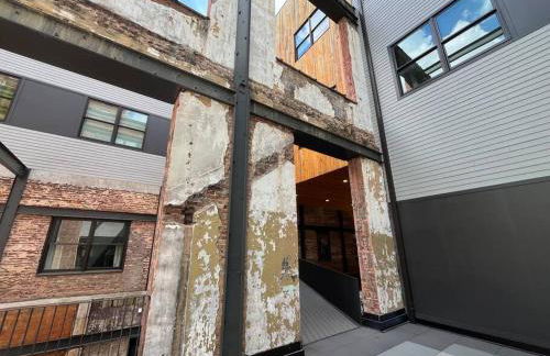 Mercantile industrial loft! - Photo 34