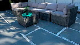 Stylish Pool Home - Photo 2