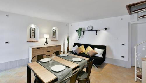 BRUNA HOLIDAYS HOUSE - Photo 3