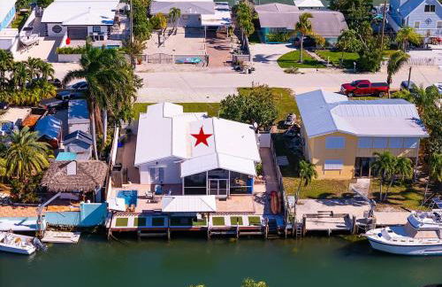 Paradise Cove - Waterfront Private Pool Home, 2 Mins to Open Gulf, 60' Dock - Foto 50