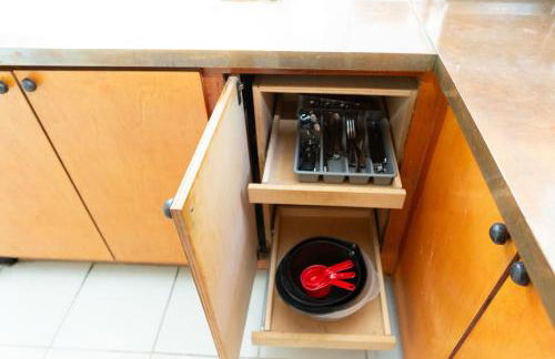 Spacious 2BR in Grand Old Home, Downtown Durham - Photo 50