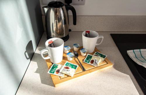 Victoria Apartments Stylish 3BR in Hartlepool - Photo 25