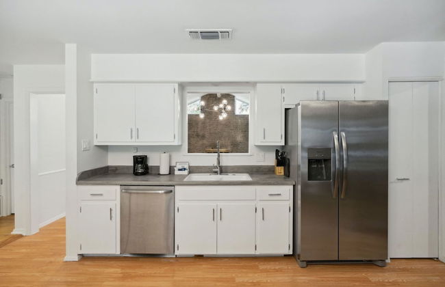 Quiet 4 Bedroom Home Located off Sola - Foto 16