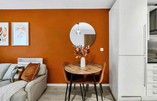 Modern 1BR Apartment Near ExCeL London & O2 Easy Access to Central London - Foto 20