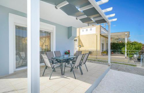 Nik-Ntin Villa Deluxe - Photo 5