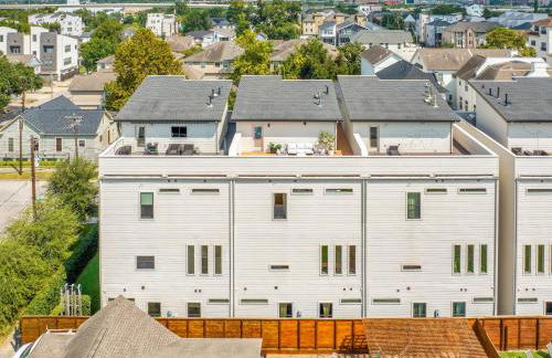 Luxury Oasis: Houston Rooftop Skyline - Foto 62