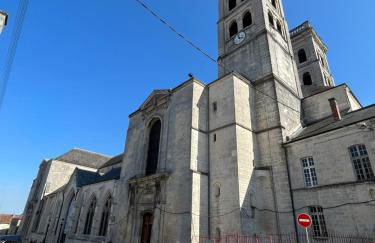 La Cour du Prince - F2 Centre-ville avec cour - Foto 27