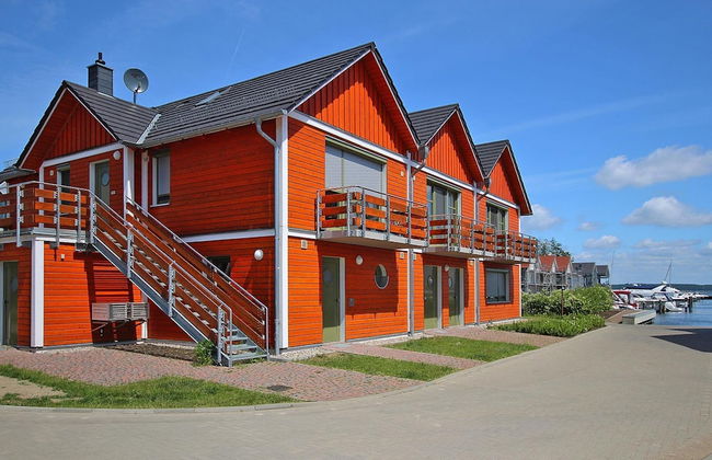 Holiday Apartment in the Apartment House at the Lighthouse, Plau am See - Foto 1