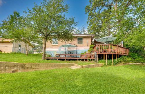 Lovely Bryan Home with Deck - 4 Mi to Kyle Field! - Foto 29