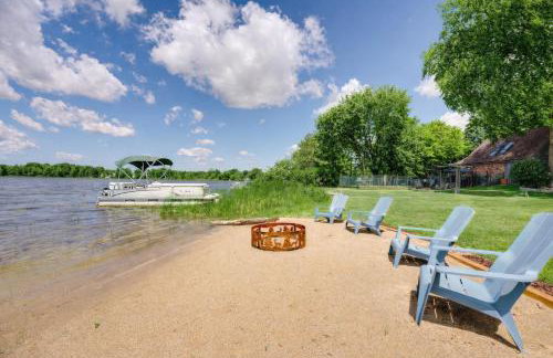 Lakefront Retreat with Views and Decks and Fire Pit - Foto 38
