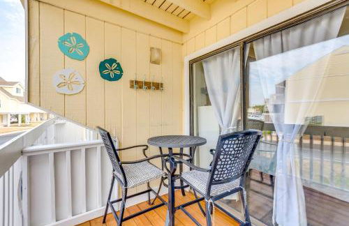 Walk to Beach Resort Retreat with Balcony in Destin - Foto 2