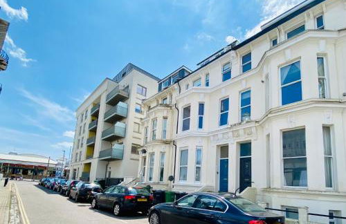 Ann Apartments opposite the Pier with sea view - Photo 35