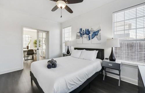 Luxury Home w Hot Tub near DFW Airport - Photo 26