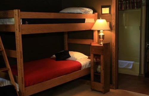 Historic Reunion, Wedding, and Event Space Rental in Central Wisconsin - Foto 14