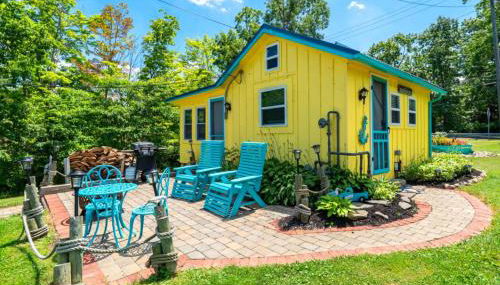 LemonDrop Lake-Front Cottage - Foto 2