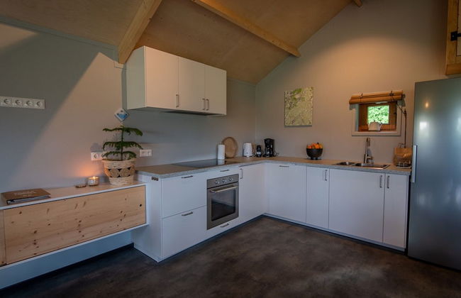 Atmospheric Lodge With Unobstructed View, Located in Beautiful Drenthe - Photo 15