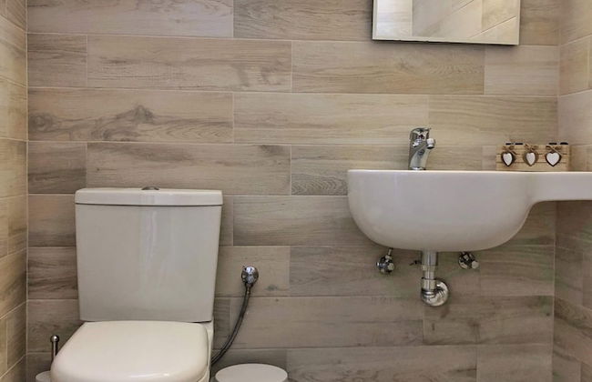 Mykonos Twins - Photo 8