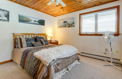 Gateway to Acadia! Green Lake Home with Hot Tub - Foto 10