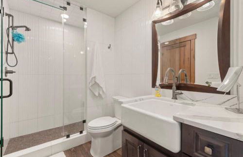 34 Acre Escape Games Hiking Pool Table Bicycles - Foto 38