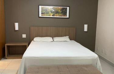 712 - FLAT para temporada em Goiania-proximo ao Parque Areião - Foto 2