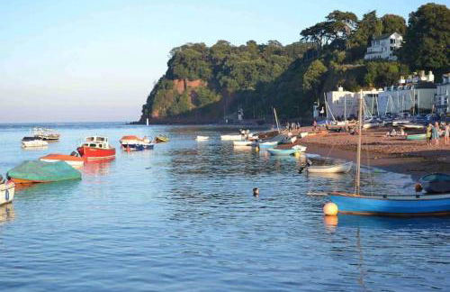 A unique and spacious river front property - Foto 67