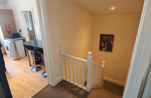 Home from home - 2 bedroom apartment - Foto 13