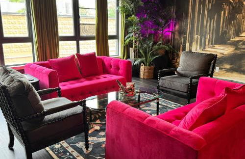 Moody Upscale Downtown Saugatuck Getaway - Foto 1