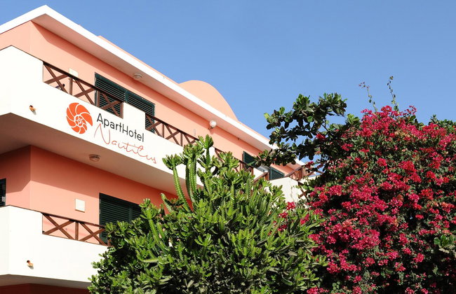 Nautilus Aparthotel - Photo 4