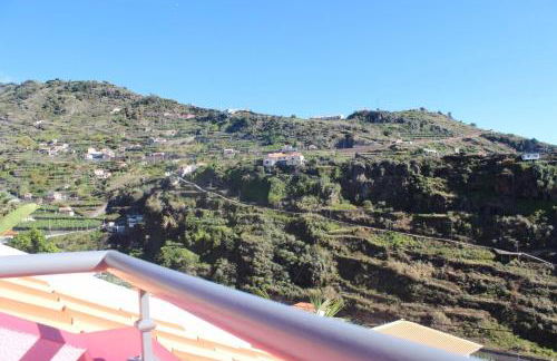 Pink House - Photo 27