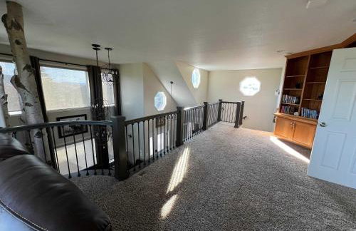 King Home- Mountain Oasis Pool & Views - Foto 20