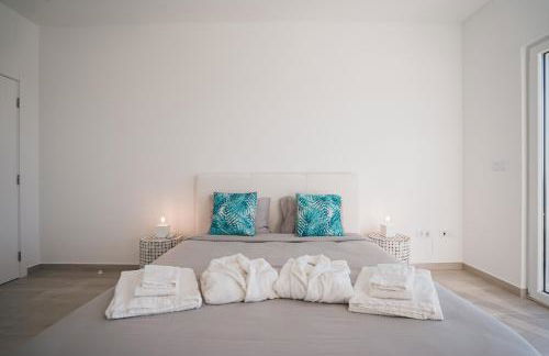 Bela Vista with sea view, jacuzzi and private pool - Photo 45