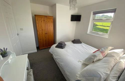 Cosy bungalow with views, walks, garden & parking. - Foto 65