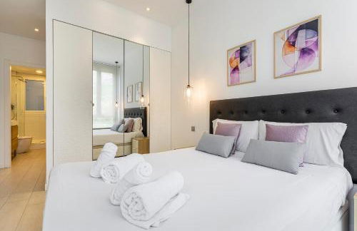 G&V APARTMENTS CLOSE to CENTER - Photo 12