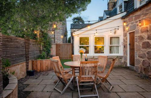 Riverside Cottage with wood fired hot tub in Cairngorms - Foto 1