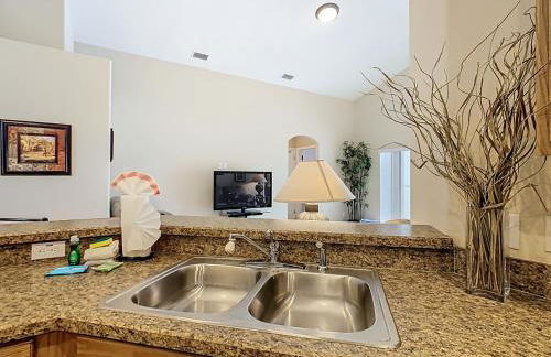 Disney Getaway 3BR Home Private Pool Oasis - Foto 27