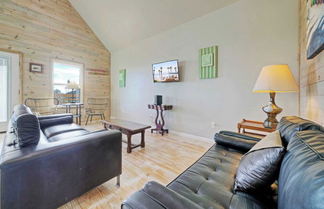 2 Homes, Sleeps 16, Shared Pool+boat Dock Laguna Village Serenity by Avantstay - Foto 6