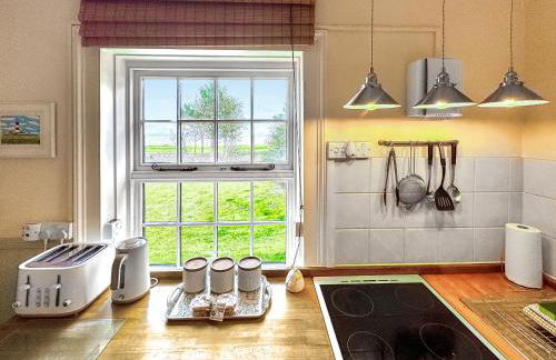 Lighthouse Cottage - Photo 6