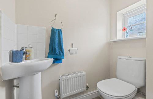 #35 City Home - Sleeps 8 3BDR 2 BR- Bham CC 10 mins - "Perfect for Contractors and Families - Free Parking" - Foto 5