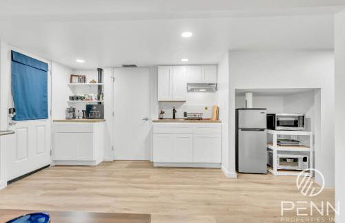 Midtown Gem with Secret Speakeasy - Foto 7