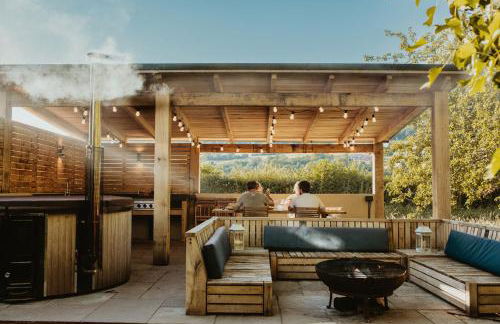 Beautiful 5 bedroom house with hot tub & fire pit - Foto 28