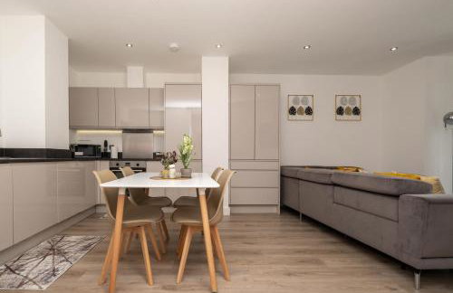 Brand New 2 bedroom apartment Centre of Solihull - Photo 13