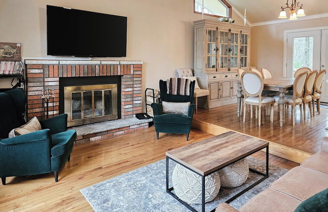 Pond Place by Avantstay Game Room, Deck, Fire Pit - Photo 17