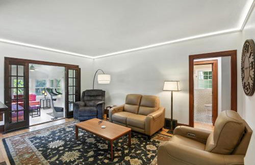 Charming Manville Heights Cottage Retreat home - Foto 12