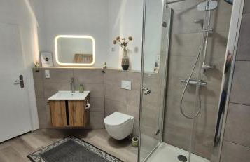 Midtown Geeste Appartement - Free Parking & WiFi - Foto 8