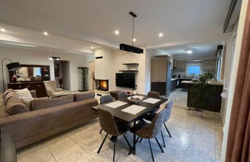 Aristides Guesthouse - Photo 35