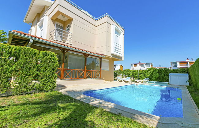 Paradise Town Villa Marina - Photo 16