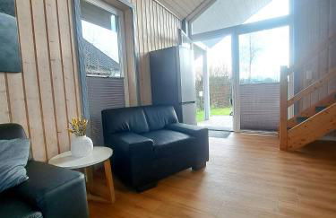 Ferienhaus Friese, direkt am See, mit hauseigenem Tretboot, hauseigener Sauna sowie Whirlpool, Kamin, eingezäuntes Grundstück, direkter nähe Kinderspieleparadies sowie Reit- und Ponyhof - Photo 12