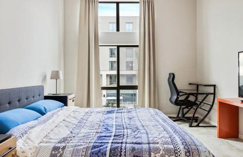 Ultimate LA Vacation 2BR w Pool Above Shops - Foto 8